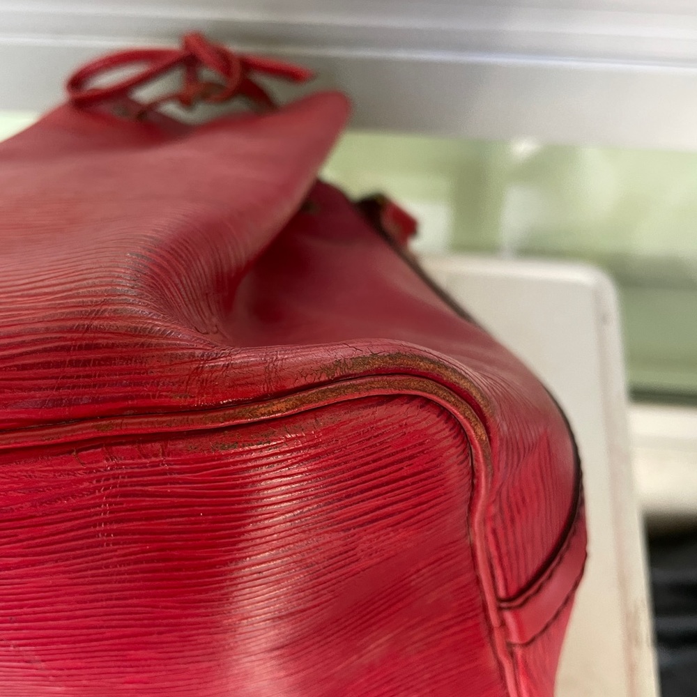 Vintage Louis Vuitton Red Epi Petite Noe - Picture 9 of 12